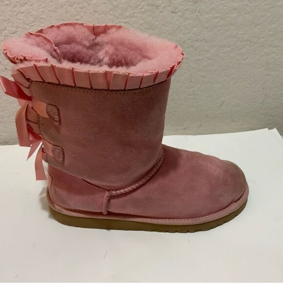 UGG Girls Pink Sheepskin Bailey Bow Ruffles Boots Girls 1013278K size 4 - Picture 2 of 16